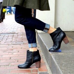 Cole Haan Black Cassidy ankle boots, size 10
